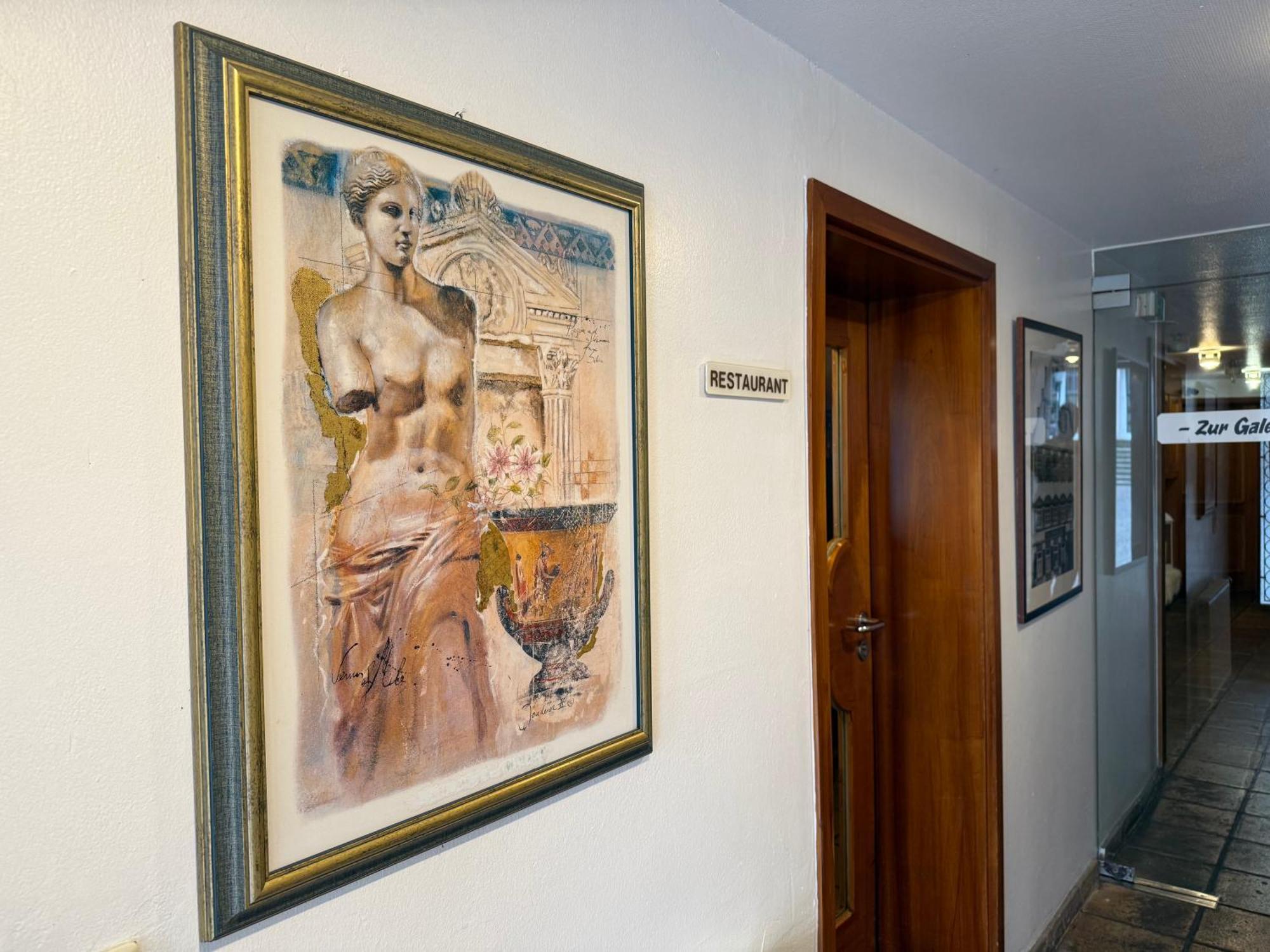 Hotel-Restaurant Ratsstube カルフ エクステリア 写真